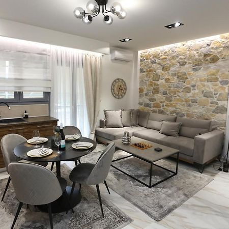 La Larissa Luxury Apartments Trekke Eksteriør bilde