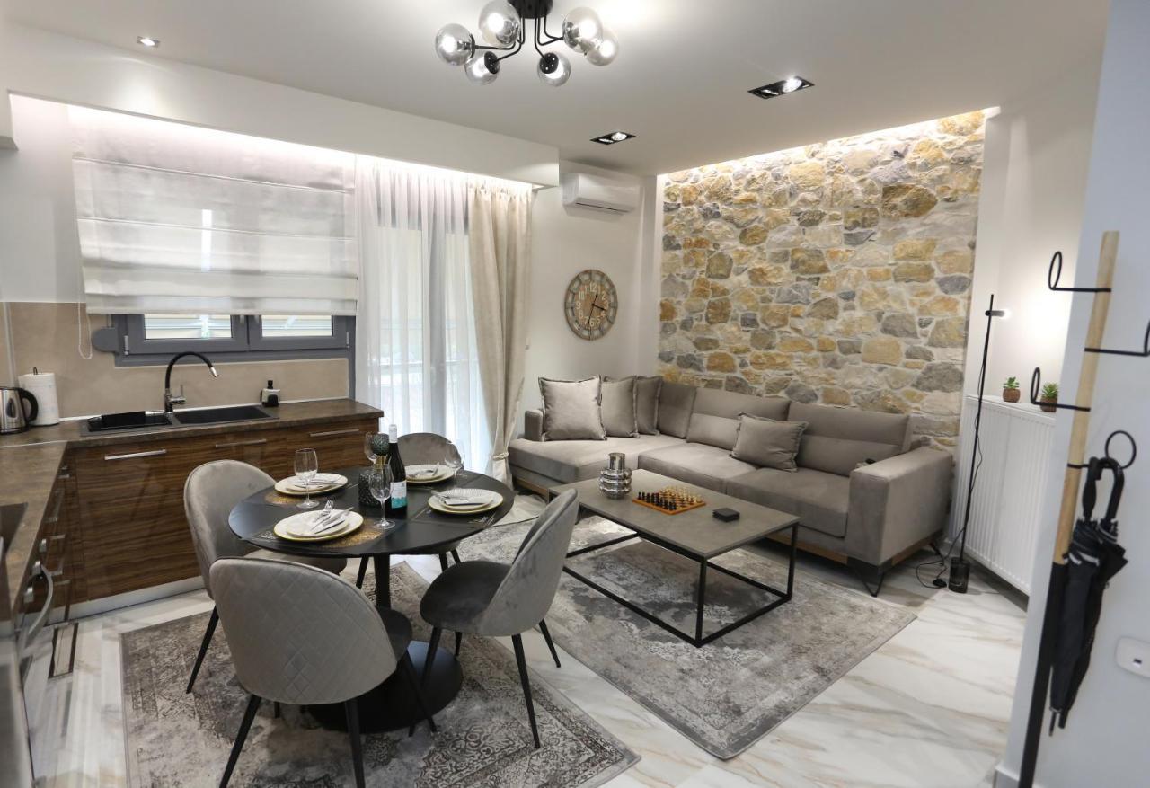 La Larissa Luxury Apartments Trekke Eksteriør bilde